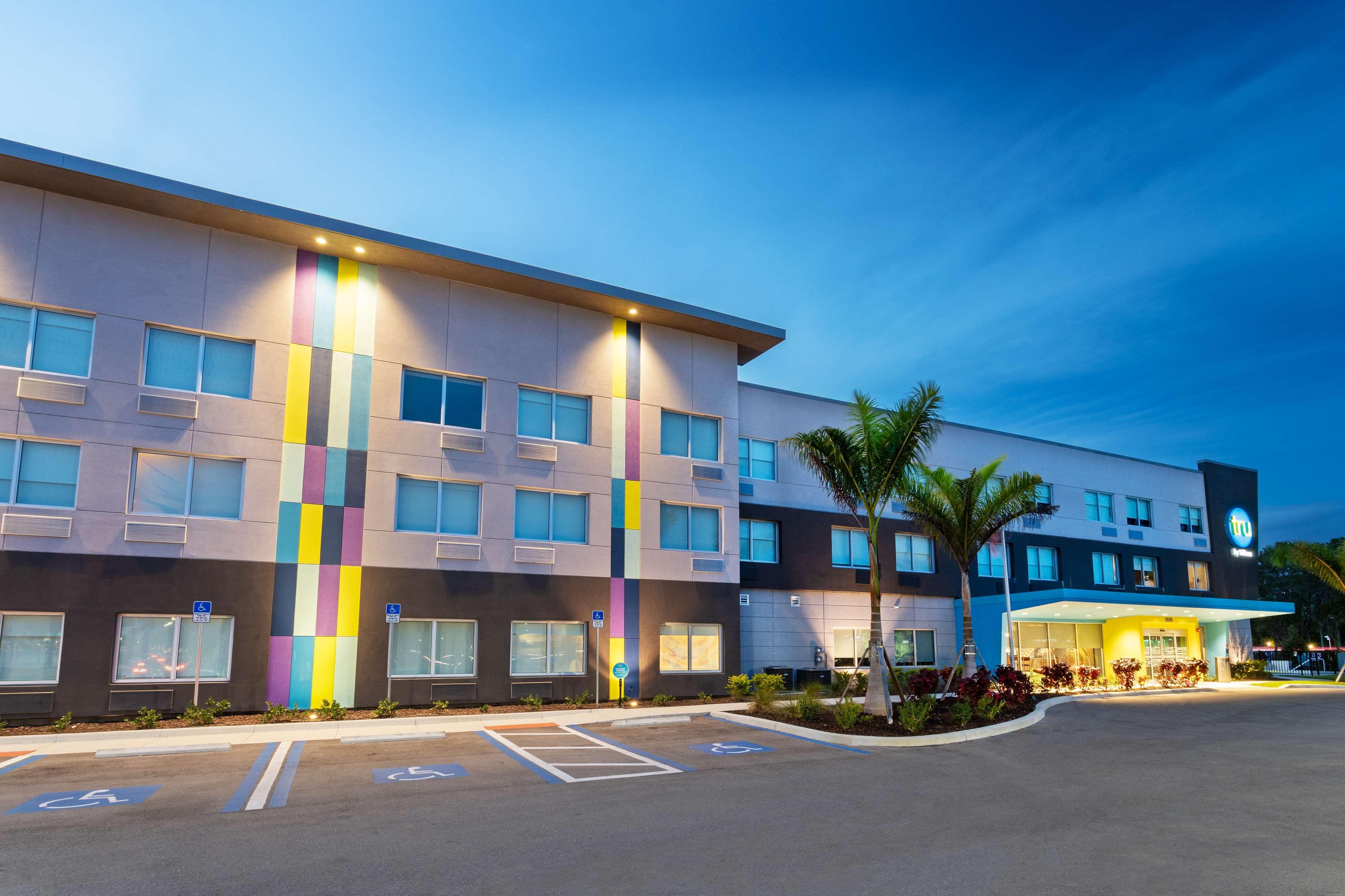 Tru By Hilton Bradenton I-75, Fl Hotel Exterior photo